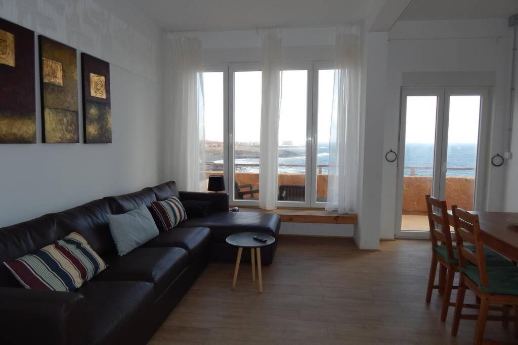 Big, Large Cozy Apartment With Sea View Ask For Additional Bedroom As An Extra Option Тельде Экстерьер фото