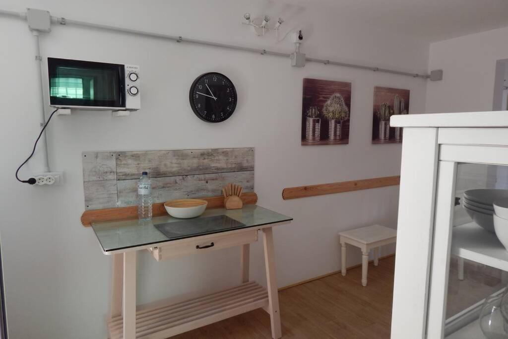 Big, Large Cozy Apartment With Sea View Ask For Additional Bedroom As An Extra Option Тельде Экстерьер фото